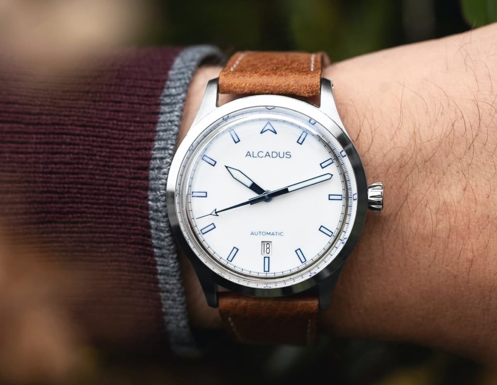 perfectly proportioned analog hand watch